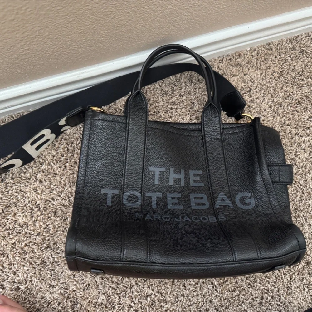 Marc Jacob’s medium tote bag with strap - Picture 3 of 5